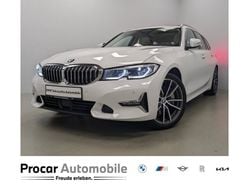 Alpinweiß uni Gebraucht 2021 BMW 330 Luxury Line Kombi | 38.980 € (Teuer)