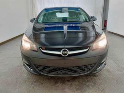 Schwarz Gebraucht 2013 Opel Astra Limousine | 5.300 € (Fairer Preis)