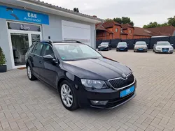Schwarz Gebraucht 2014 Skoda Octavia Kombi | 13.790 € (Etwas zu teuer)