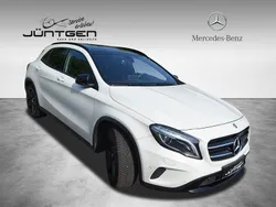 Weiß Gebraucht 2016 Mercedes GLA220 Night SUV | 21.666 € (Fairer Preis)