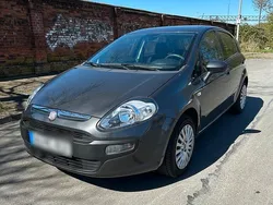 Grau Gebraucht 2011 Fiat Punto Evo Kleinwagen | 2.700 € (Fairer Preis)