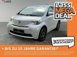 Novaweiß perleffekt Gebraucht 2012 Toyota iQ Basis Kleinwagen | 7.980 € (Teuer)