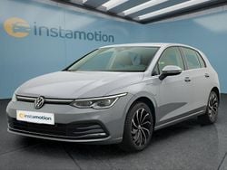 Grau Gebraucht 2022 VW Golf VIII Kleinwagen | 25.199 € (Fairer Preis)