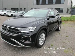 Schwarz Gebraucht 2024 VW T-Roc Life SUV | 22.960 € (Guter Preis)