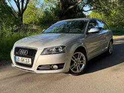 Silber Gebraucht 2012 Audi A3 Sportback S-Line Kombi | 5.999 € (Superpreis)