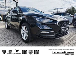 Schwarz Neu 2025 Seat Leon Limousine | 33.290 € (Etwas zu teuer)