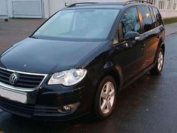 Schwarz Gebraucht 2008 VW Touran United Van / Kleinbus | 2.800 € (Fairer Preis)