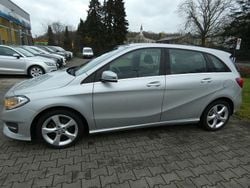 Silber Gebraucht 2015 Mercedes 180 Limousine | 8.500 € (Guter Preis)