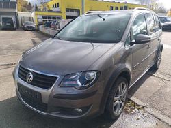 Braun Gebraucht 2009 VW Touran Van / Kleinbus | 6.350 € (Fairer Preis)