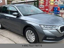 Grau Gebraucht 2023 Skoda Octavia Ambition Kombi | 19.980 €