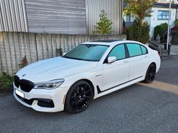 Weiß Gebraucht 2017 BMW 750L Shadowline Limousine | 26.800 € (Guter Preis)