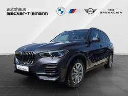 Grau Gebraucht 2022 BMW X5 Sport Line SUV | 57.509 € (Superpreis)
