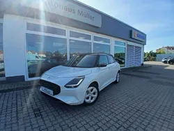Weiss Neu 2025 Suzuki Swift Comfort Kleinwagen | 22.049 €