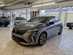 Dolomitgrau mettalic Gebraucht 2024 Renault Clio V Techno Kleinwagen | 21.115 € (Fairer Preis)