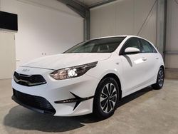 Cassaweiß Neu 2025 Kia Ceed Limousine | 19.350 € (Superpreis)