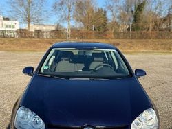 Blau Gebraucht 2006 VW Golf V Trendline Limousine | 3.650 € (Etwas zu teuer)