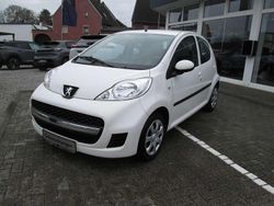 Weiß Gebraucht 2009 Peugeot 107 Filou Kleinwagen | 3.190 € (Fairer Preis)