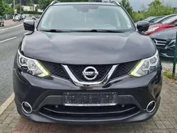 Schwarz Gebraucht 2015 Nissan Qashqai SUV | 8.600 €