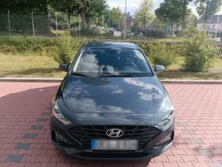 Grau Gebraucht 2022 Hyundai i30 Kleinwagen | 13.500 € (Guter Preis)