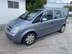 Grau Gebraucht 2003 Opel Meriva Essentia Van / Kleinbus | 450 € (Superpreis)