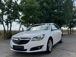 Weiß Gebraucht 2016 Opel Insignia Sport Kombi | 9.500 € (Fairer Preis)