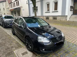 Schwarz Gebraucht 2008 VW Golf V Limousine | 3.800 € (Etwas zu teuer)
