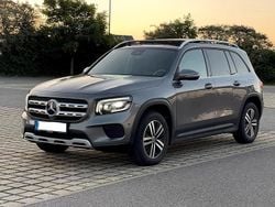 Grau Gebraucht 2021 Mercedes GLB220 SUV | 26.000 € (Guter Preis)