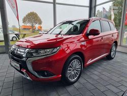 Weiss Gebraucht 2020 Mitsubishi Outlander P-HEV Spirit Limousine | 23.490 € (Etwas zu teuer)