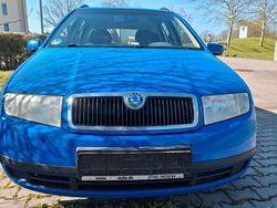 Blau Gebraucht 2003 Skoda Fabia Classic Kleinwagen | 1.100 € (Fairer Preis)
