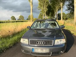 Grau Gebraucht 2004 Audi A6 Kombi | 2.200 € (Fairer Preis)