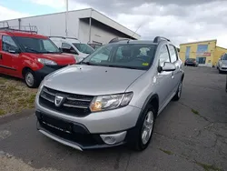 Grau Gebraucht 2014 Dacia Sandero Prestige Kleinwagen | 6.990 € (Guter Preis)