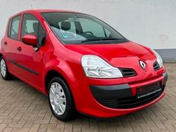 Grün Gebraucht 2011 Renault Modus Van / Kleinbus | 2.000 € (Fairer Preis)