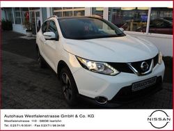 Weiß Gebraucht 2016 Nissan Qashqai N-Connecta SUV | 14.290 € (Fairer Preis)