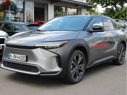 Palladium / dach schwarz (metallic) Gebraucht 2023 Toyota bZ4X Comfort SUV | 36.900 € (Fairer Preis)