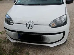Weiß Gebraucht 2014 VW up! move up! Kleinwagen | 4.000 € (Guter Preis)
