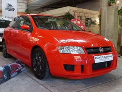 Rosso schumacher Gebraucht 2006 Fiat Stilo Kleinwagen | 2.950 €