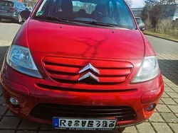 Rot Gebraucht 2007 Citroën C3 Comfort Kleinwagen | 1.600 € (Guter Preis)