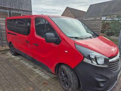 Rot Gebraucht 2016 Opel Vivaro Van / Kleinbus | 19.000 € (Guter Preis)