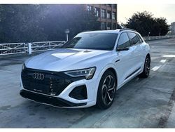 Gletscherweiß (metallic) Gebraucht 2024 Audi Q8 e-tron SUV | 59.899 € (Fairer Preis)