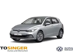 Reflexsilber metallic Gebraucht 2023 VW Golf VIII Life Limousine | 24.890 € (Fairer Preis)