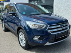 Blau Gebraucht 2019 Ford Kuga Cool & Connect SUV | 15.790 € (Guter Preis)