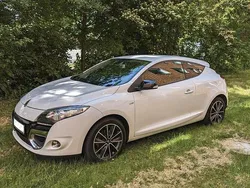 Weiß Gebraucht 2012 Renault Mégane Coupé Bose Edition Coupé | 4.400 €