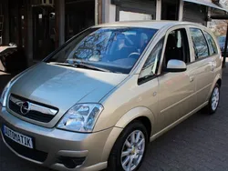 Silber Gebraucht 2010 Opel Meriva Edition Van / Kleinbus | 4.999 € (Fairer Preis)