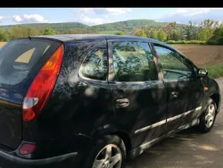 Schwarz Gebraucht 2005 Nissan Almera Tino Van / Kleinbus | 3.999 €