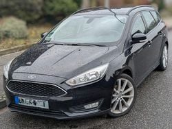 Schwarz Gebraucht 2016 Ford Focus Trend Limousine | 3.999 € (Superpreis)