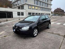 Schwarz Gebraucht 2005 VW Golf IV Sportline Limousine | 2.499 € (Fairer Preis)