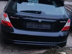 Schwarz Gebraucht 2005 Honda Civic Coupé | 900 € (Superpreis)