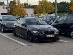 Schwarz Gebraucht 2007 BMW 330 M Performance Coupé | 14.999 €