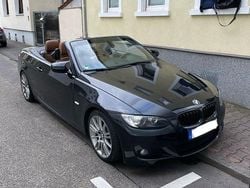 Schwarz Gebraucht 2009 BMW 320 Cabriolet Sport Line Cabrio | 10.950 € (Etwas zu teuer)