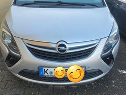 Grau Gebraucht 2015 Opel Zafira Tourer Selection Van / Kleinbus | 7.750 € (Teuer)